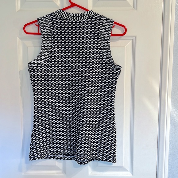 Women XS Tank Top - Picture 3 of 4